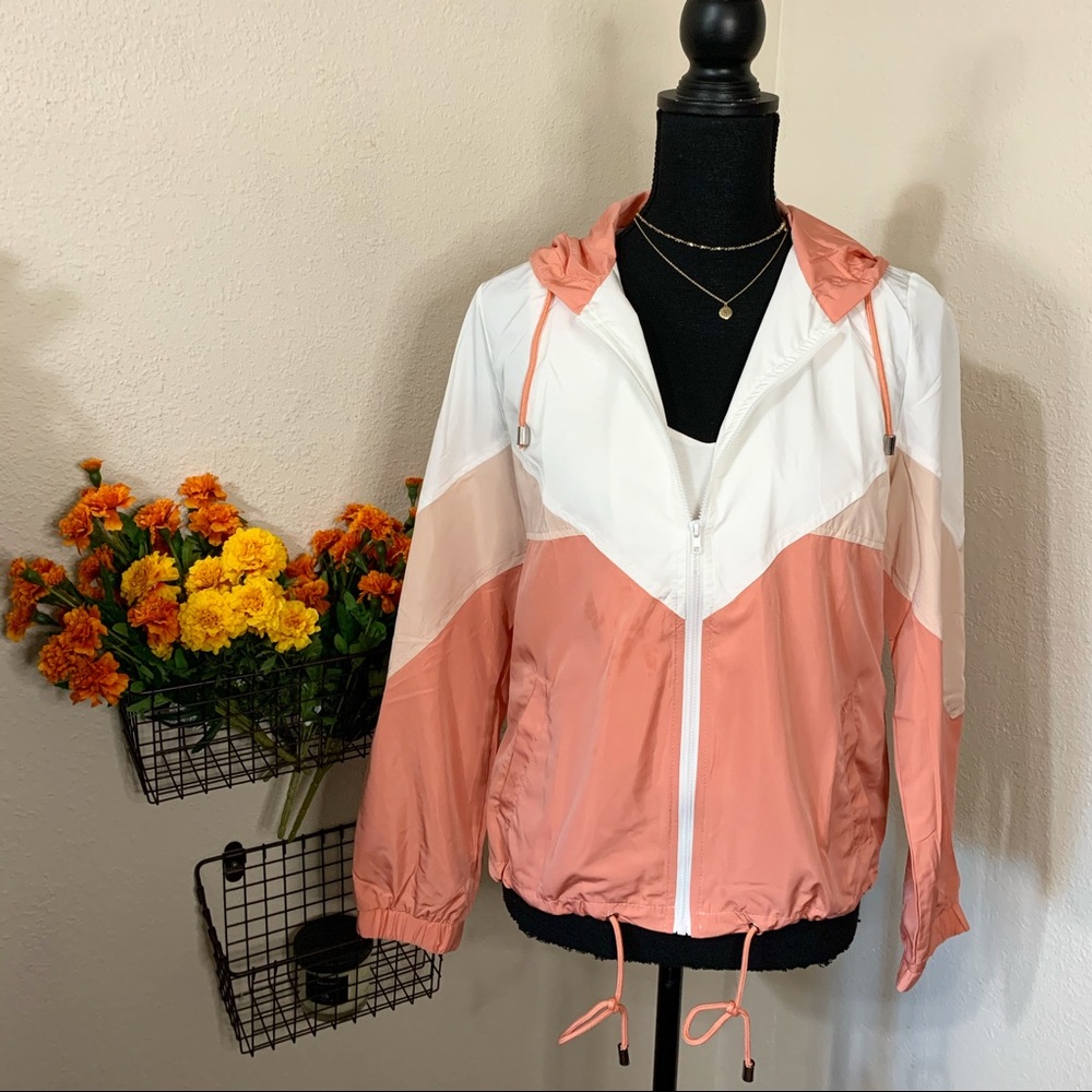 Wind breaker
